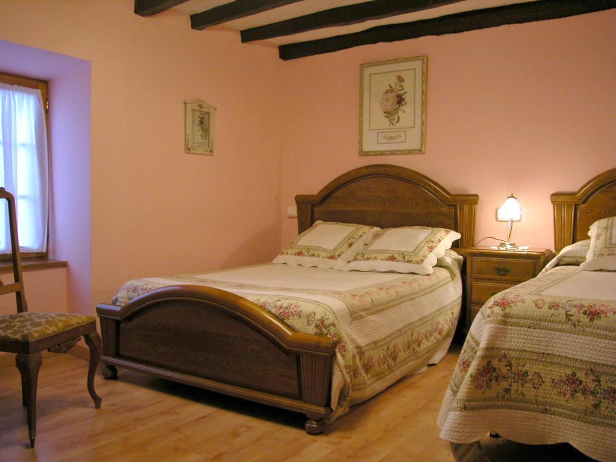 Casa Navarlaz S N Valcarlos Екстериор снимка